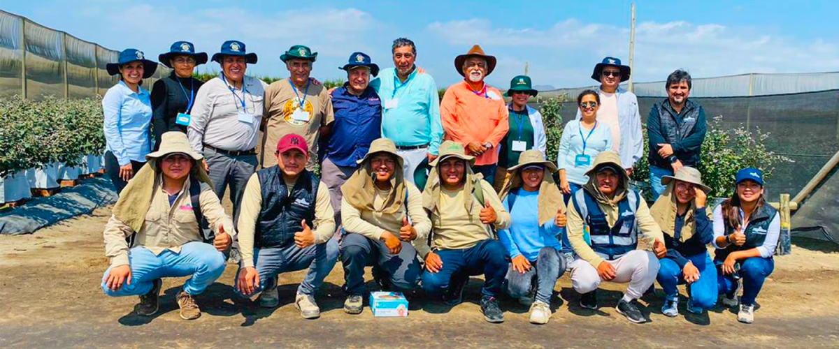 visita-alumnos-de-la-unam